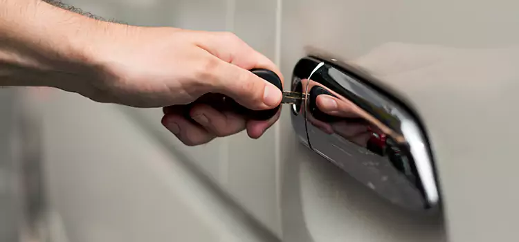 Why Choose Our Auto Locksmith Team in Lakewood, NJ?